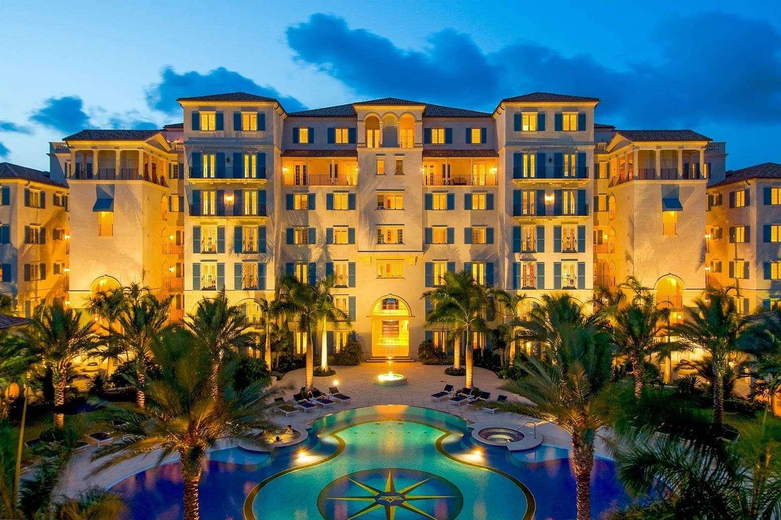 The Regent Grand Hotell Grace Bay Exteriör bild