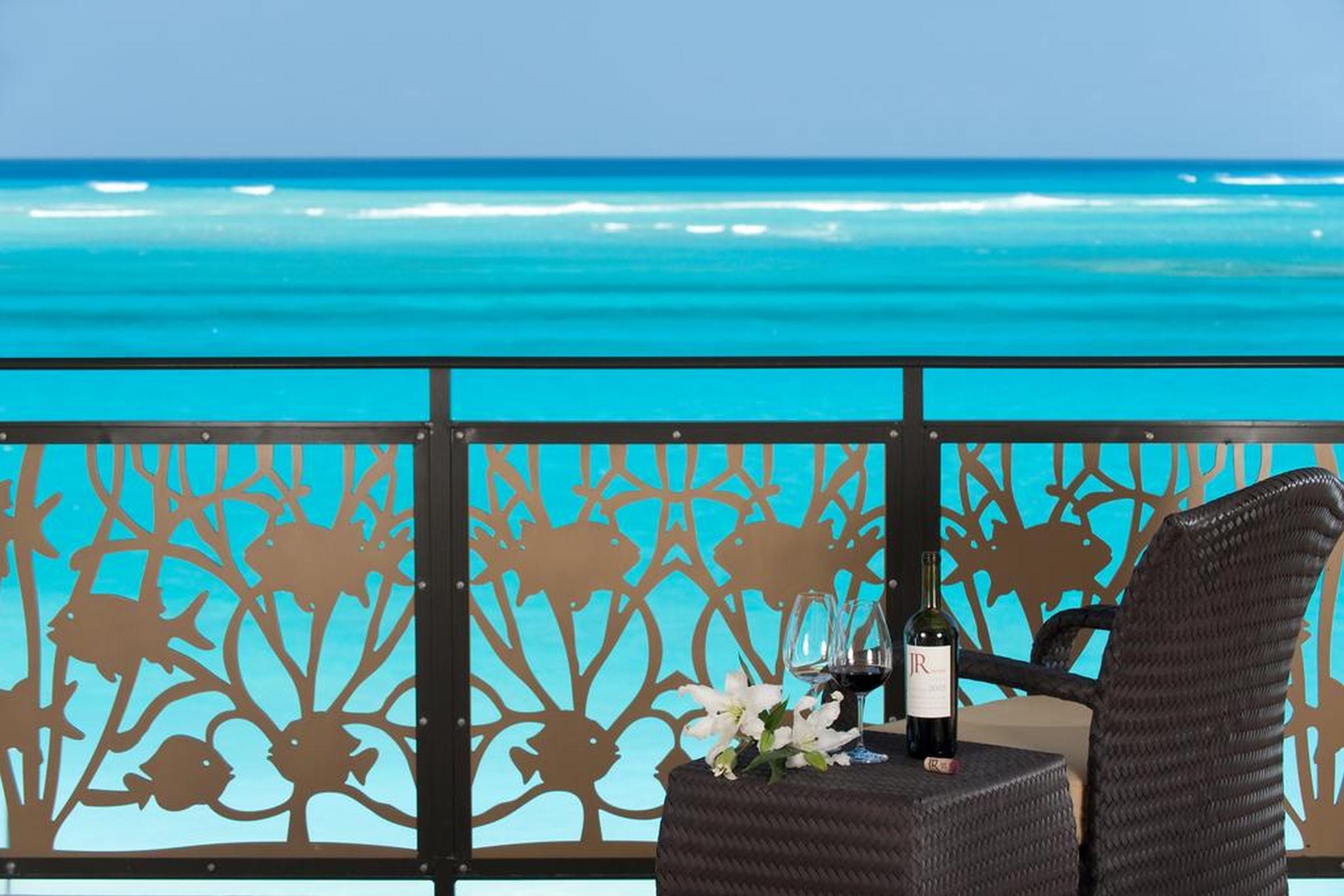 The Regent Grand Hotell Grace Bay Exteriör bild