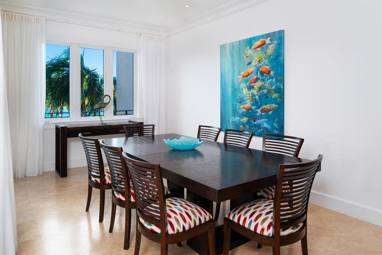 The Regent Grand Hotell Grace Bay Exteriör bild