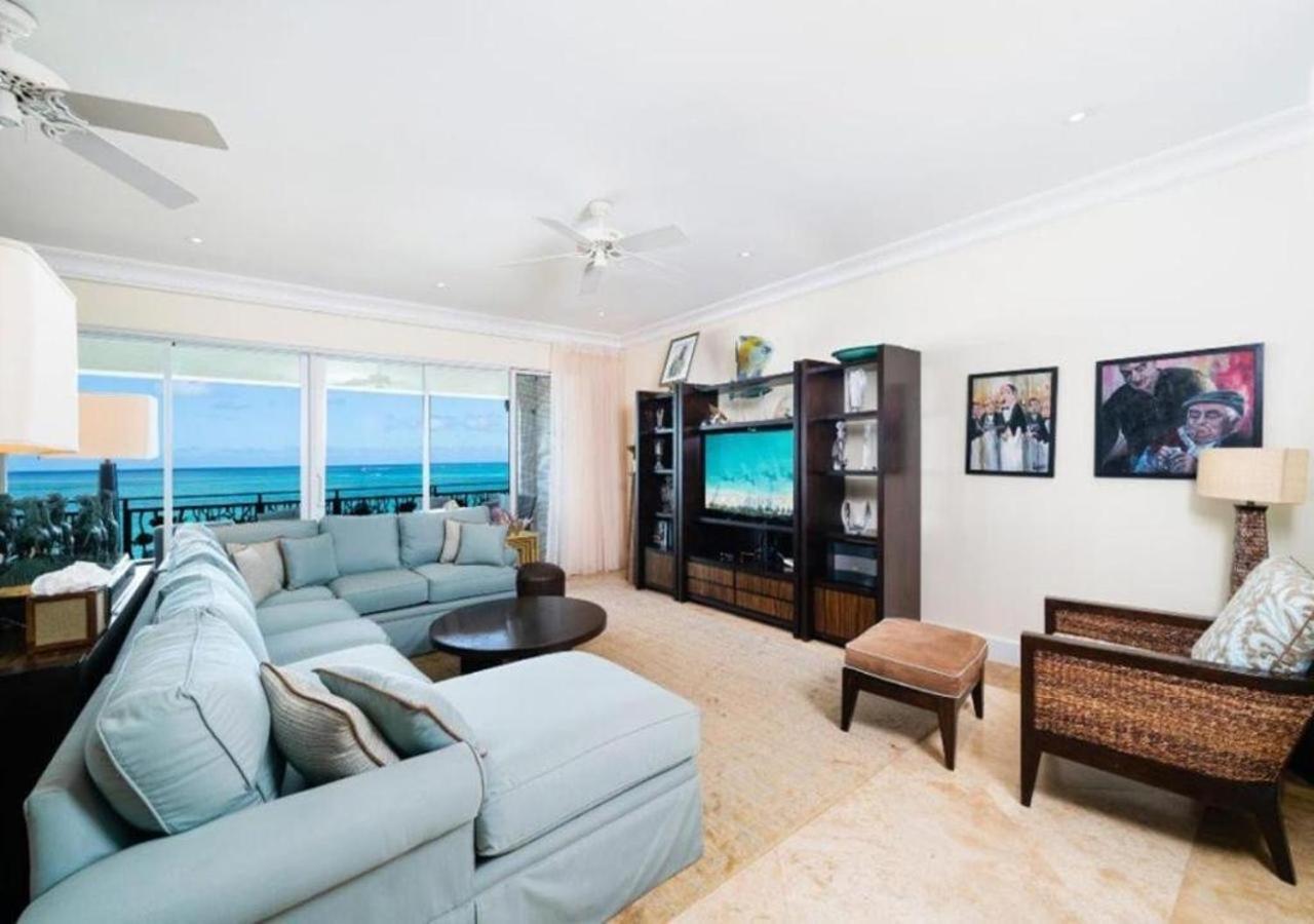 The Regent Grand Hotell Grace Bay Exteriör bild
