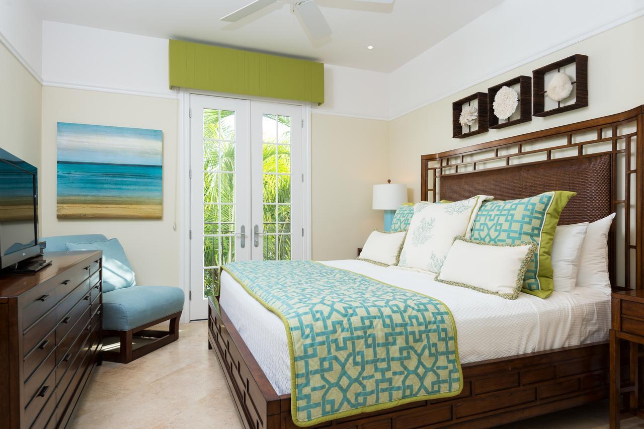 The Regent Grand Hotell Grace Bay Exteriör bild